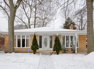 9018 Sleeping Bear Rd, Skokie, IL 60076