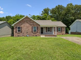 383 Brook Mead Dr, Clarksville, TN 37042