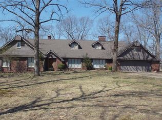 1301 Lurlyn Rd, Poplar Bluff, MO 63901