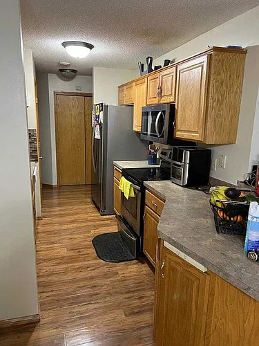 12120 Zealand Ave N Photo 1