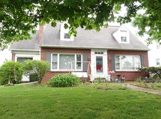 61 Newport Rd, Leola, PA 17540