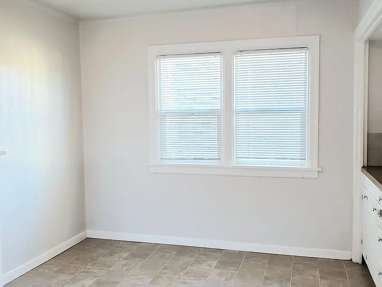 211 N Delaware Ave — Photo 5