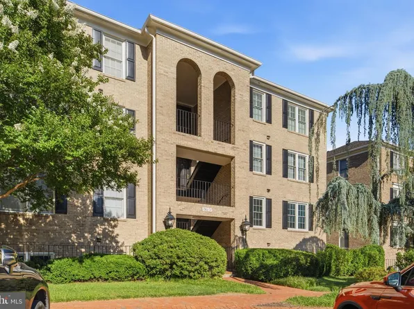5705 Brewer House Cir APT T2, Rockville, MD 20852