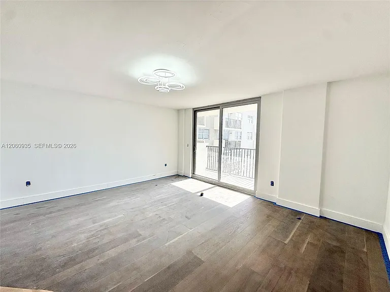 9273 Collins Ave #811 — Photo 5