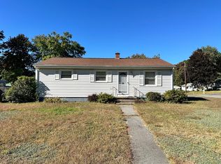331 Newhouse St, Springfield, MA 01118