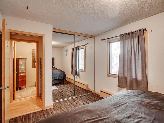 2nd image of 2530 1st Ave S APT 205