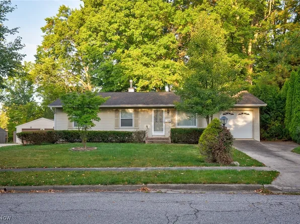 3828 Seneca St, Stow, OH 44224