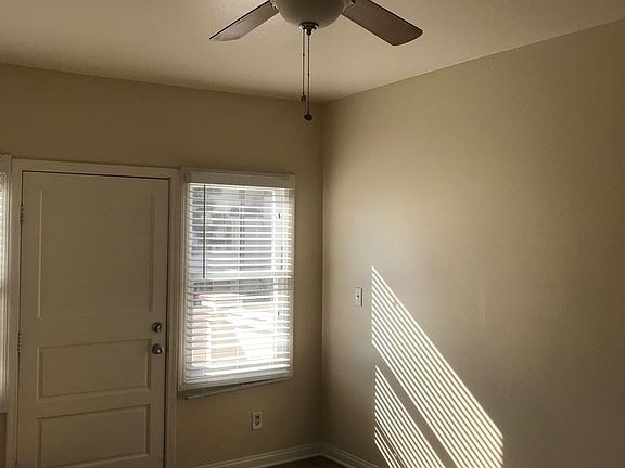 3rd image of 526 Magnolia Ave APT 04
