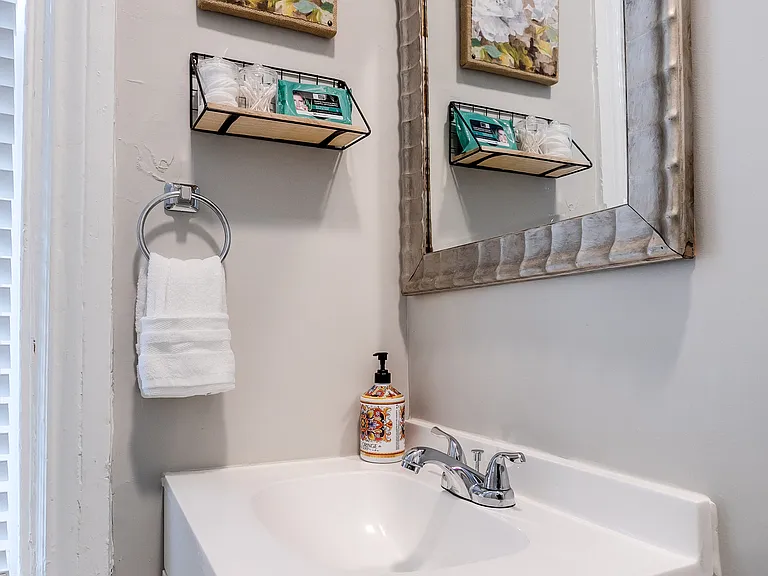 2337 W Grace St #2 — Photo 5
