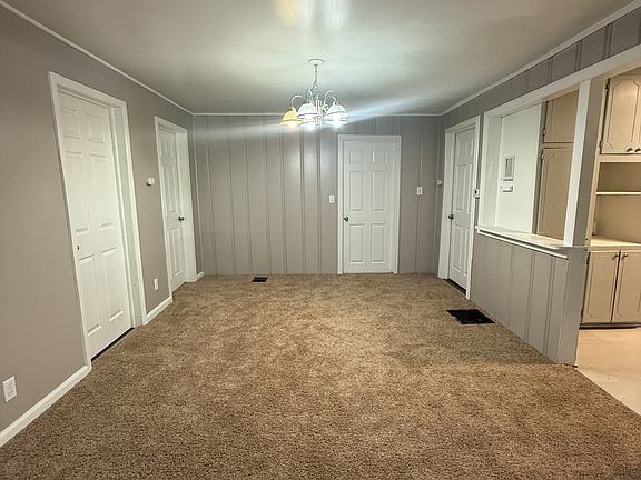 3rd image of 217 Killough Dr