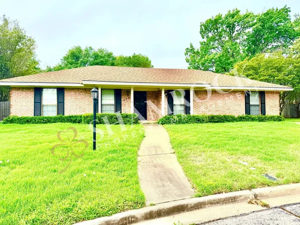 5740 Lakemont Dr, Waco, TX 76710