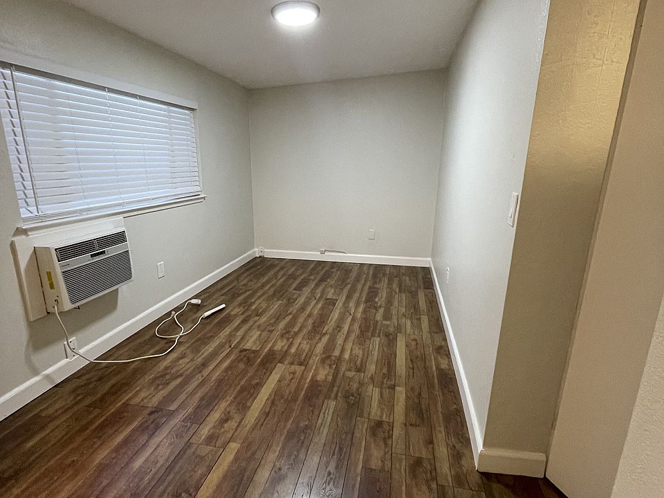 1st image of 13845 Saratoga Ave APT 5