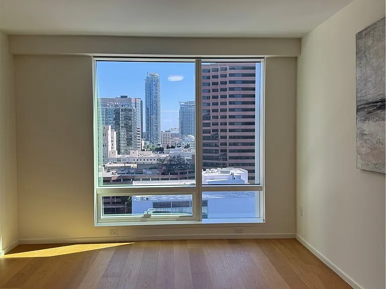 877 Francisco — Photo 5