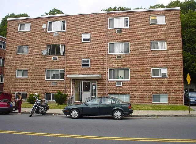 365 Faneuil St #1