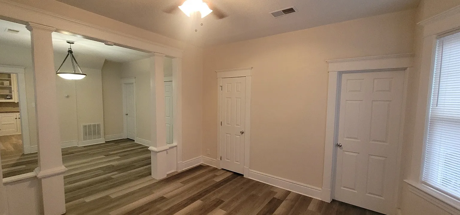 320 Monroe St — Photo 1