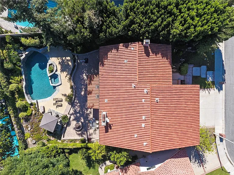 22715 America Way — Photo 31