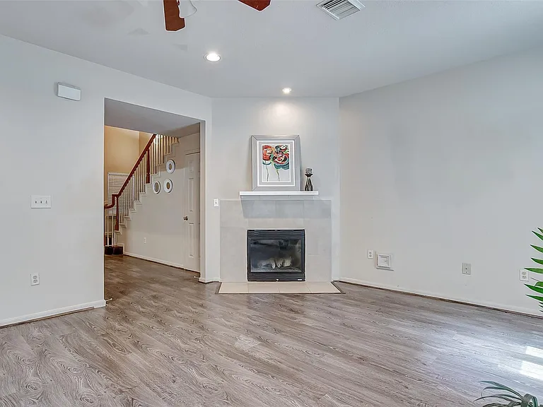 3742 E Ashford Villa Ln — Photo 5