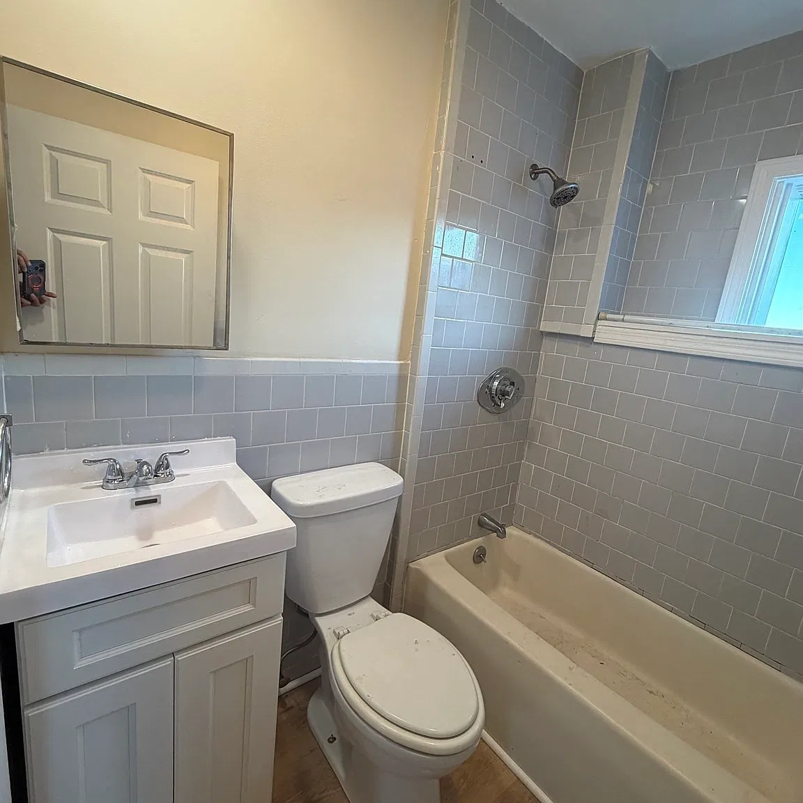 2 bed, 1.0 bath, 739 sqft, $1,400 — Photo 4