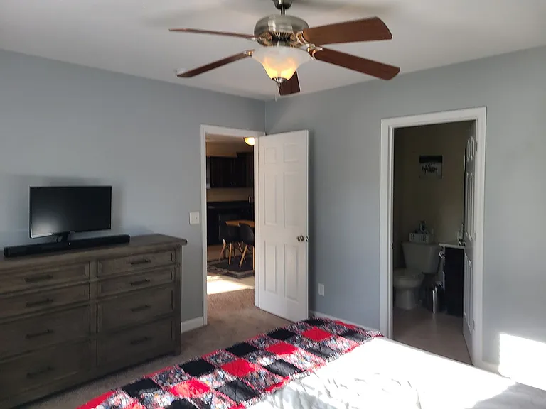 180 Pine Hollow Rd — Photo 11