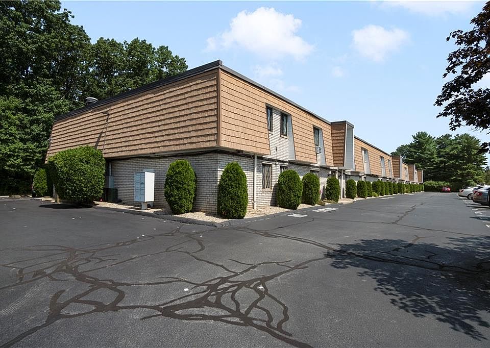 132 Hoffman Ave APT 102, Cranston, RI 02920 Zillow