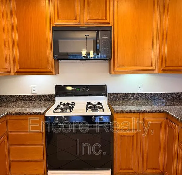 1377-1379 Monserate Ave #1379 MONSERATE AVE — Photo 6
