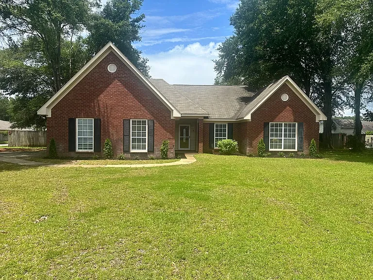 201 Belton Dr — Photo 42