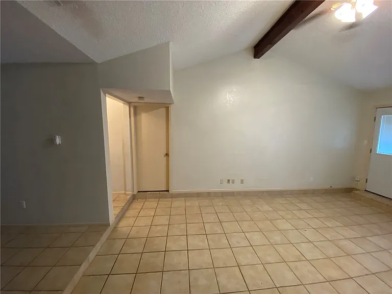 2317 Vialoux Dr — Photo 14