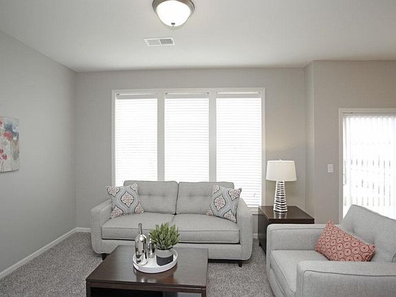 4th image of 3670 NE Akin Dr #16