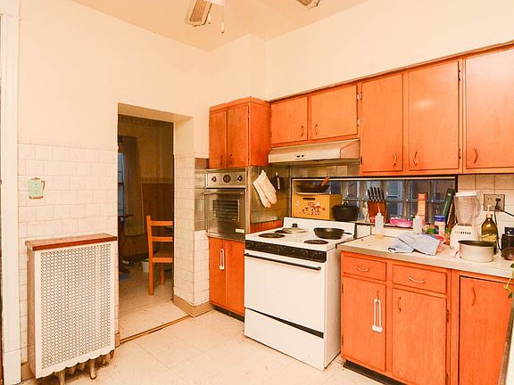 2nd image of 3821 N Damen Ave #E07p