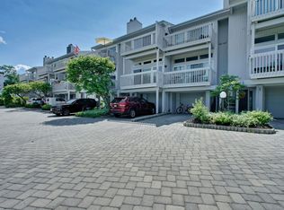 3 E Manor Sq, Highlands, NJ 07732