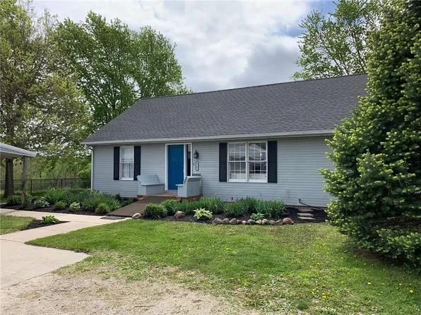 9265 NE Hubbell Rd, Bondurant, IA 50035