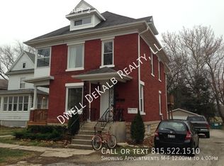 522 College Ave APT 2, Dekalb, IL 60115