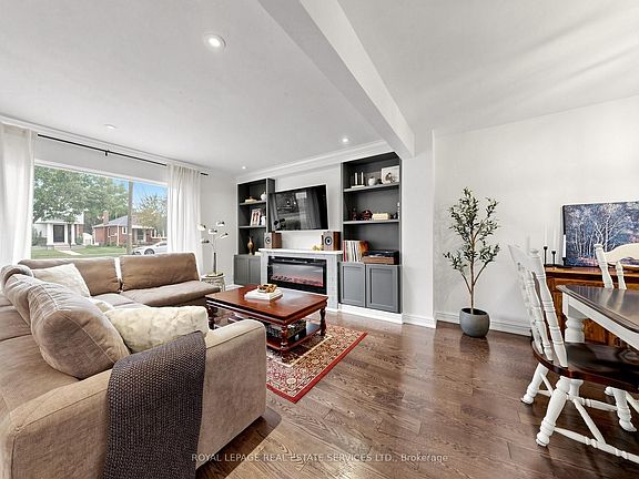 3rd image of 5 Ambleside Ave