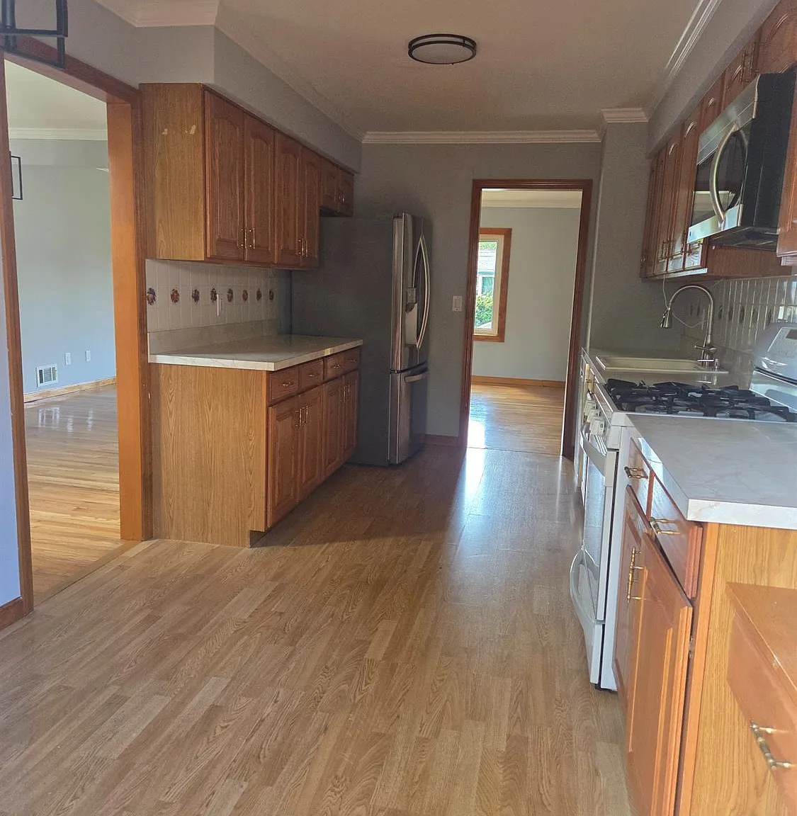 4 bed, 3.0 bath, $4,500 — Photo 4