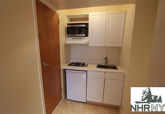 2nd image of 351 W 29th St APT 8