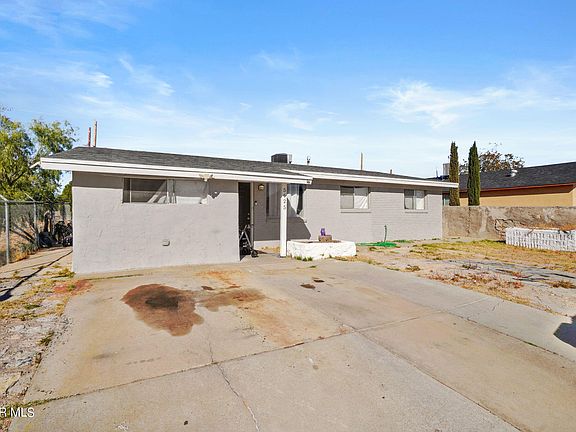 3rd image of 5625 Manila Dr