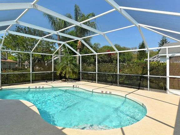 5th image of 3809 Garden Lakes Estates Dr