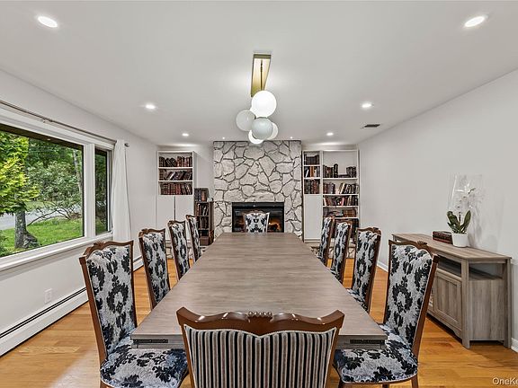 4th image of 11 Cliff Court