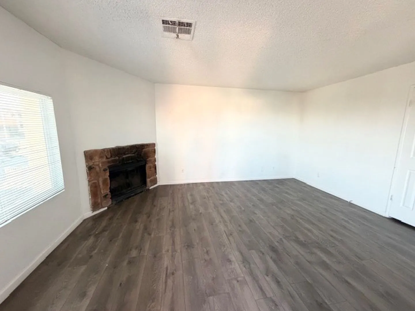 2 bedroom, 2 bath near Nellis AFB! — Photo 4