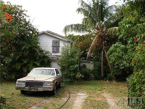 2nd image of 134 SE 1st Ave