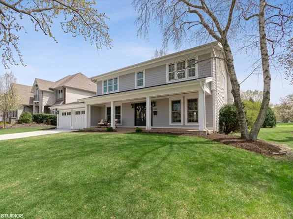 1340 Royal Saint George Dr, Naperville, IL 60563