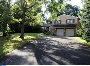 27 Juniper Dr, Richboro, PA