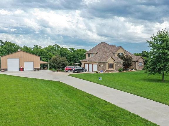 2nd image of 3117 Crystal Aire Ct