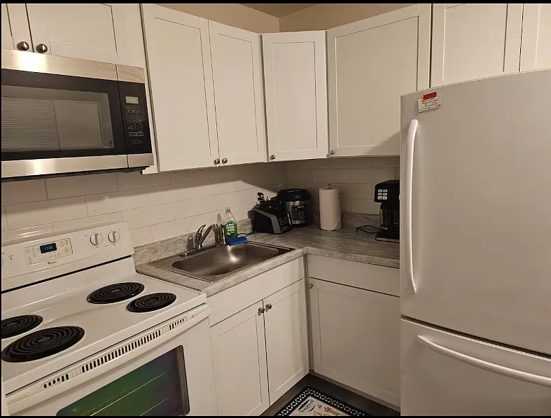 1 bed, 1000 sqft, $1,300 — Photo 4