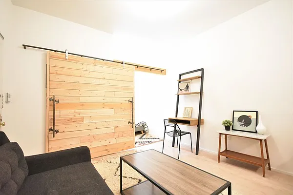 Rented by Bold New York | media 40