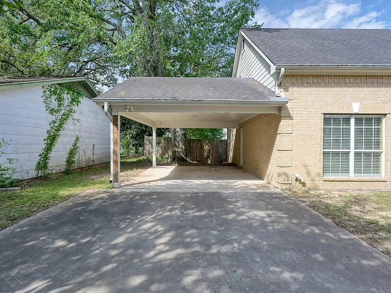 125 Pine Mdws — Photo 6
