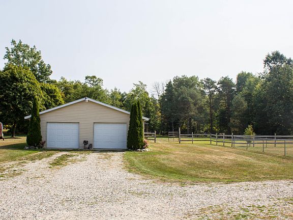 3rd image of 9950 Pine Island Dr