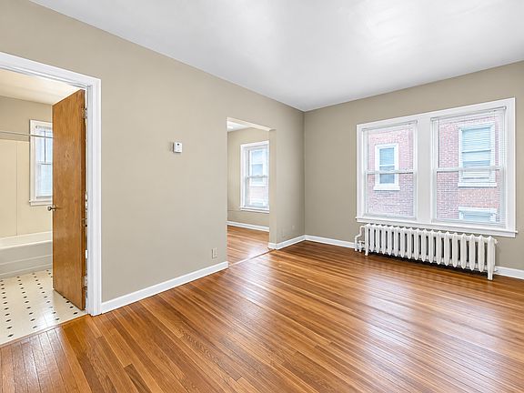 5th image of 470 Herschel St