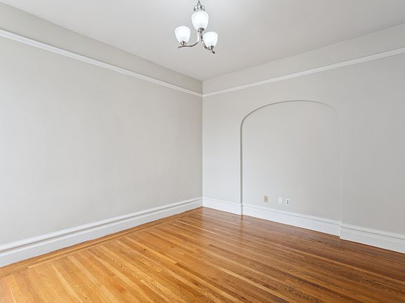 4th image of 642 Central Ave