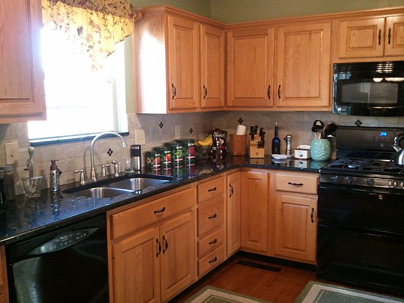 2nd image of 1515 Pippin Dr